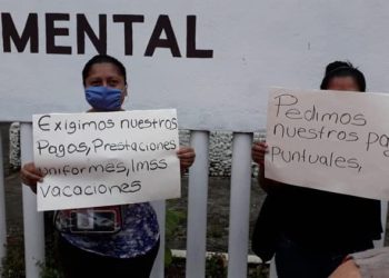 Protesta personal de limpieza del Hospital de Salud Mental en Villahermosa