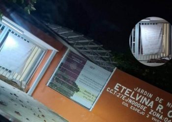 Colocan manta con amenazas contra FGE en colonia El Espejo