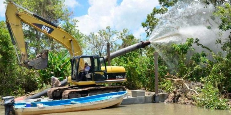 En próximos días iniciará el desazolve de 86 kilómetros del río La Sierra: Conagua