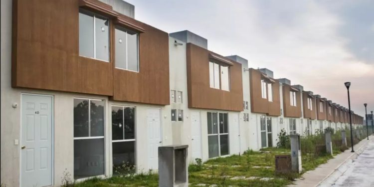 El Infonavit anuncia que rentará las casas abandonadas