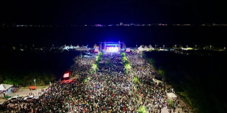 Con éxito rotundo y comunitario cerro el Carnaval Cancún 2025