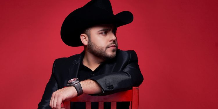 Gerardo Ortiz acepta culpabilidad al participar en conciertos vinculados al CJNG