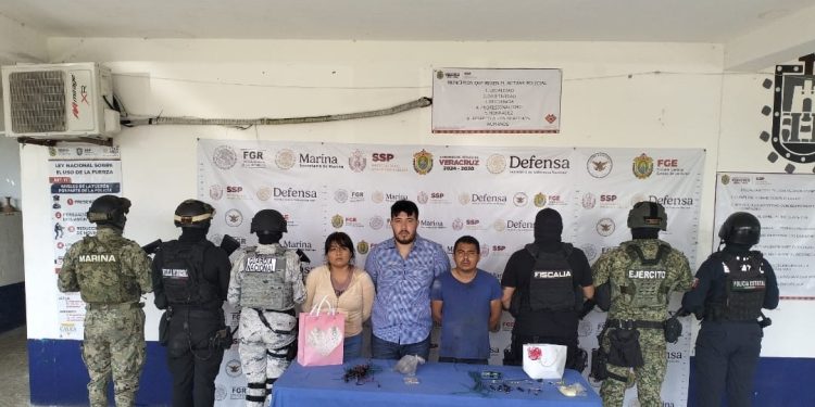 Detienen en flagrancia a presuntos fabricantes de «perfumes explosivos» en Papantla, Veracruz