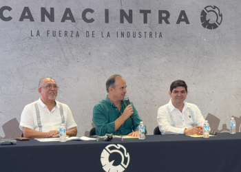 UTTAB y Canacintra Tabasco capacitan a empresarios en el uso de drones
