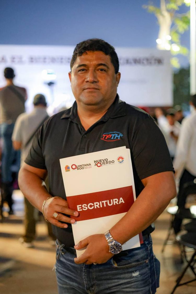 Continúan dando certeza jurídica a las familias benitojuarenses, al entregar subdivisiones y escrituras provenientes del programa de Regularización para el Bienestar Patrimonial