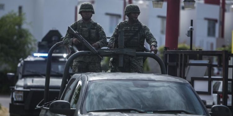 Presentan proyecto para que  Trump autorice uso de fuerza militar contra cárteles mexicanos