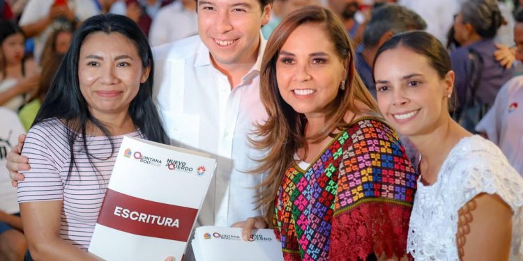 Continúan dando certeza jurídica a las familias benitojuarenses, al entregar subdivisiones y escrituras provenientes del programa de Regularización para el Bienestar Patrimonial