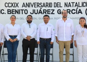 Gobierno de Playa del Carmen conmemora el 219 aniversario del natalicio de Benito Juárez