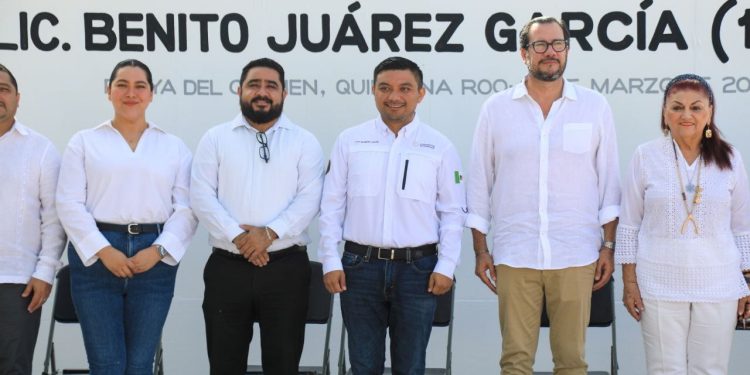 Gobierno de Playa del Carmen conmemora el 219 aniversario del natalicio de Benito Juárez
