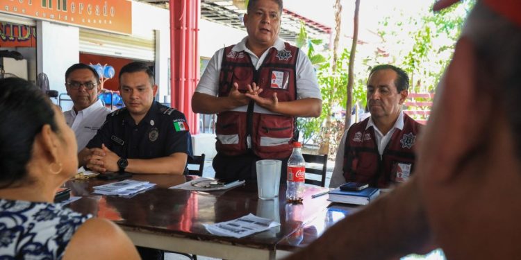 Programa “Negocio Seguro” llega al Mercado de la 10 de Playa del Carmen