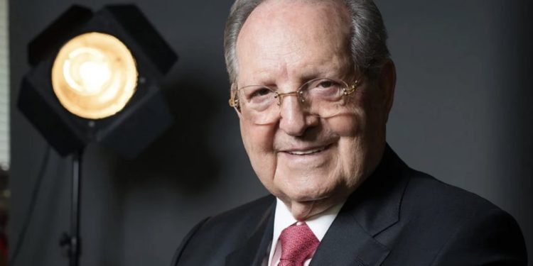 Fallece el presidente de Grupo Empresarial Ángeles Olegario Vázquez Raña a los 89 años de edad