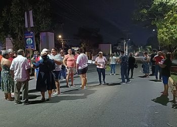 Protestan por construcción de gasolinera en fraccionamiento ´El Encanto´ de Cárdenas