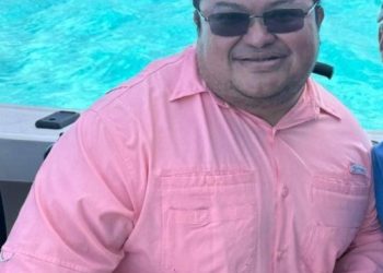 La isla de Cozumel es devorada por el hambre de José Luis Chacón