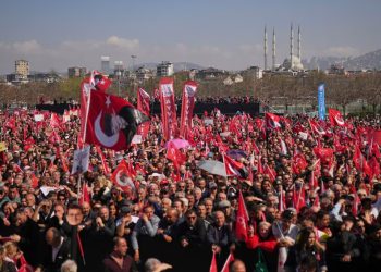 Protestas masivas contra presidente turco Erdogan