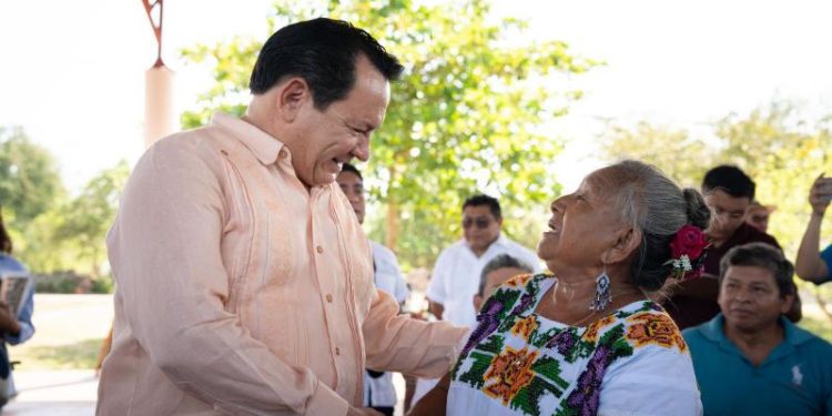 RECONOCEN ESFUERZO DE COMUNIDADES MAYAS PARA CUIDAR EL MEDIO AMBIENTE
