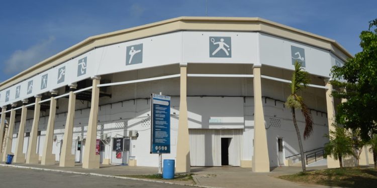 Estefanía Mercado transforma la imagen de parques e instalaciones deportivas con el color «Arena Playa»