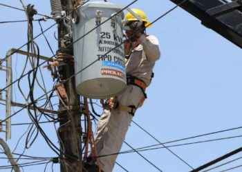 Suspenderán suministro eléctrico en comunidades de Macuspana por mantenimiento