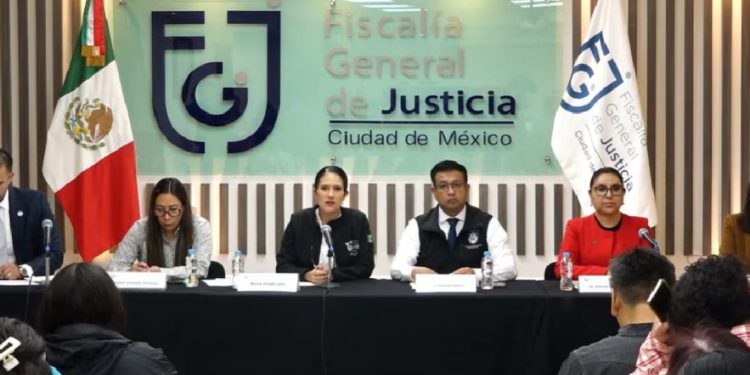 Fiscalía de CDMX descarta que Fátima fuera aventada; afirma que se arrojó por voluntad propia