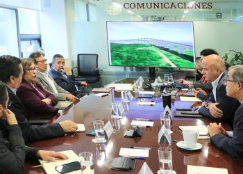 Gobernadora se reúne con la SICT para acelerar rehabilitación de carreteras