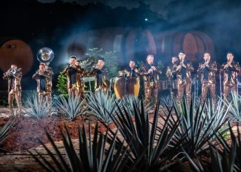 La Arrolladora Banda El Limón y Chuponcito cierran con éxito el Carnaval de Campeche 2025