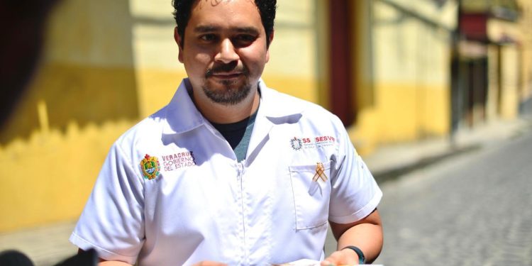 Veracruz, pionero en reconocer la labor de las y los promotores de salud