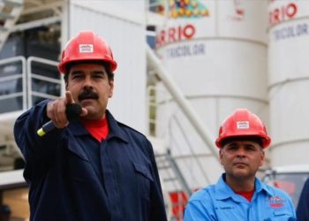Maduro abre las puertas a inversiones extranjeras en petróleo y gas tras salida de Chevron