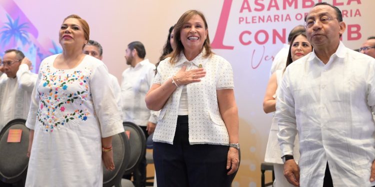Rocío Nahle fortalece lazos con el Poder Judicial en Asamblea de la CONATRIB