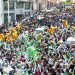 Alumnos de la UJAT celebran el «Gallo Universitario» con caminata, música y baile