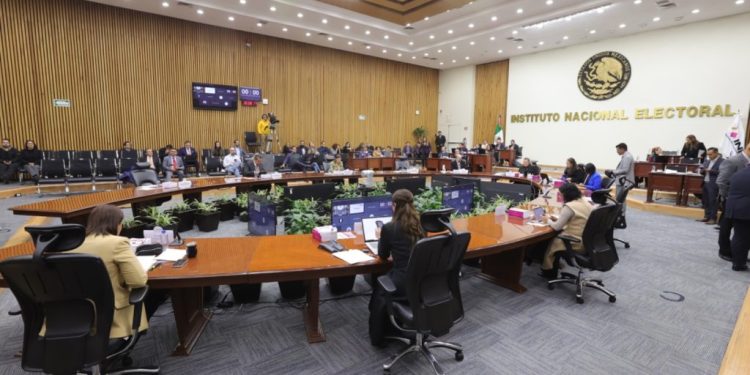 INE lanza portal para conocer candidaturas a la elección judicial