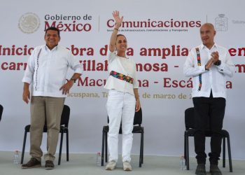 Sheinbaum da banderazo a la ampliación de la carretera Macuspana-Escárcega