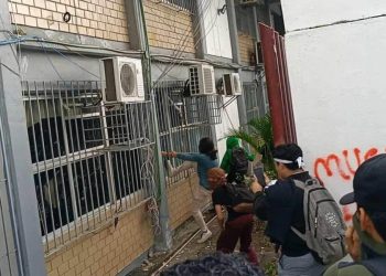 Exalumnos que participaron en actos vandálicos podrían ser expulsados, confirma director del Cobatab