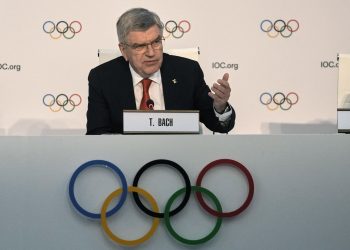 El boxeo podría regresar a los Juegos Olímpicos de 2028, adelanta Thomas Bach