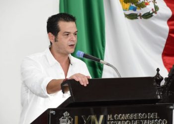 Granier propone exentar a escuelas del pago de luz en temporada de calor