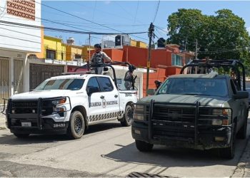 Organizaciones delictivas reclutan a migrantes en Tabasco, advierte gobernador Javier May