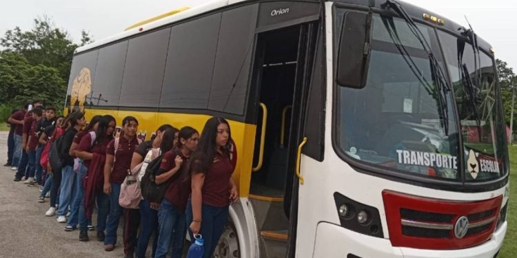 AMPLÍA SEDUC COBERTURA DE TRANSPORTE ESCOLAR