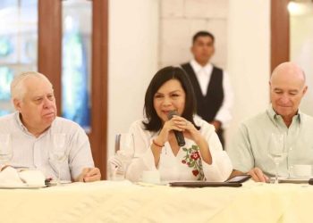 Centro presenta proyectos para elevar la competitividad de Villahermosa ante empresarios