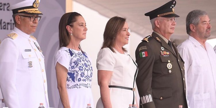 Rocío Nahle acompaña a la presidenta Claudia Sheinbaum en el 111 aniversario de la Gesta Heroica de 1914