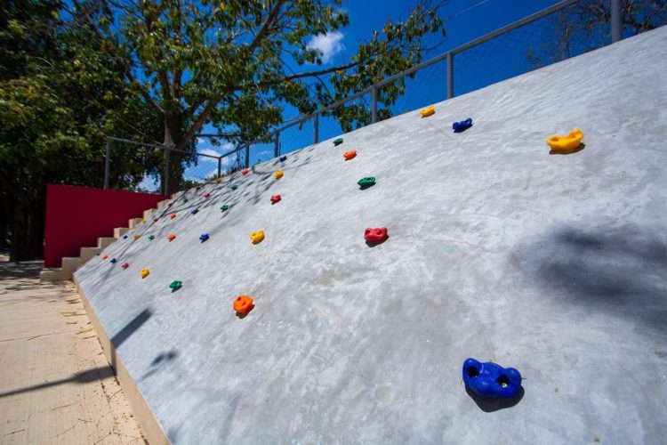 Otro espacio rescatado para el pueblo, Estefanía Mercado entrega el renovado Parque de la Noventa