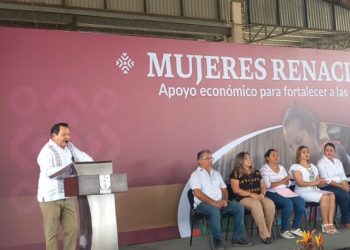 “Ni una concesión para nadie, sino un acto de justicia social”, expresó Díaz Mena en el arranque oficial del programa Mujeres Renacimiento