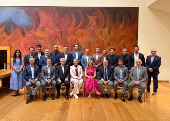 Verónica Camino Farjat  tomó protesta al nuevo Consejo Directivo de la AMAVE