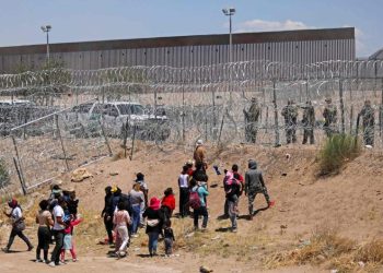 Estados Unidos destaca descenso en cruces ilegales y decomisos de fentanilo en la frontera