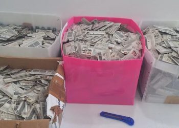 INE Quintana Roo lleva a cabo la destrucción de 27,679 formatos de credencial y credenciales para votar