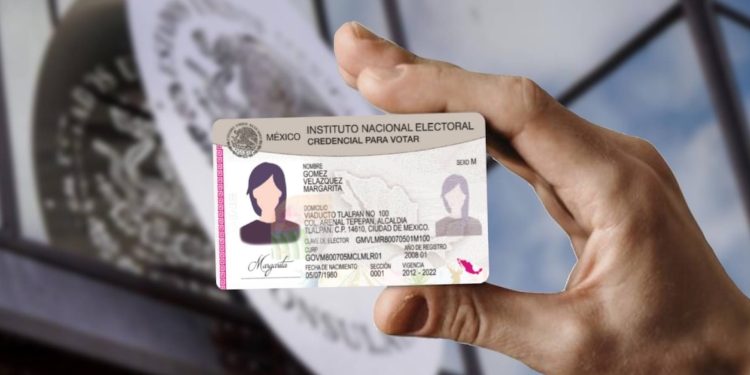 La credencial para votar del INE dejará de ser el documento de identidad oficial en el país y será sustituida por la nueva CURP