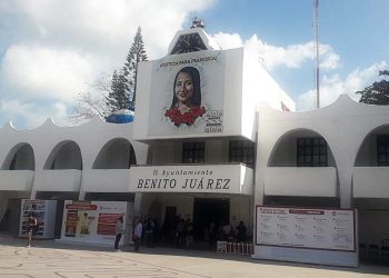 La instalación de módulos inteligentes en el Palacio de Cancún representan un avance en la modernización de los servicios municipales en Cancún