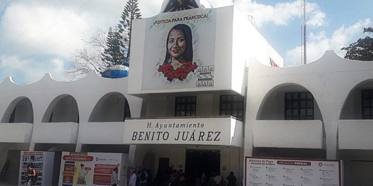 La instalación de módulos inteligentes en el Palacio de Cancún representan un avance en la modernización de los servicios municipales en Cancún