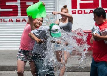 CDMX y Edomex advierten multas de hasta 33 mil pesos por desperdiciar agua