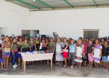 ARTESANAS DE UKUM RECIBEN APOYOS PARA REFORZAR SU ACTIVIDAD