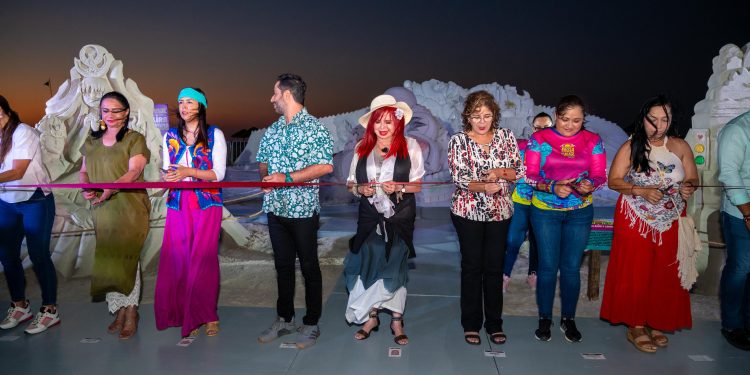 LAYDA SANSORES Y PABLO GUTIÉRREZ INAUGURARON “LA FIESTA DEL MAR” EN CIUDAD DEL CARMEN