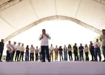 A combatir la plaga del gusano barrenador “entre todos”, llama gobernador desde Balancán