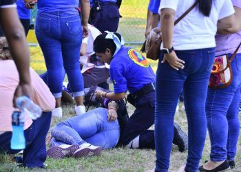Torta habría causado intoxicación de porra de Emiliano Zapata en imposición de bandas